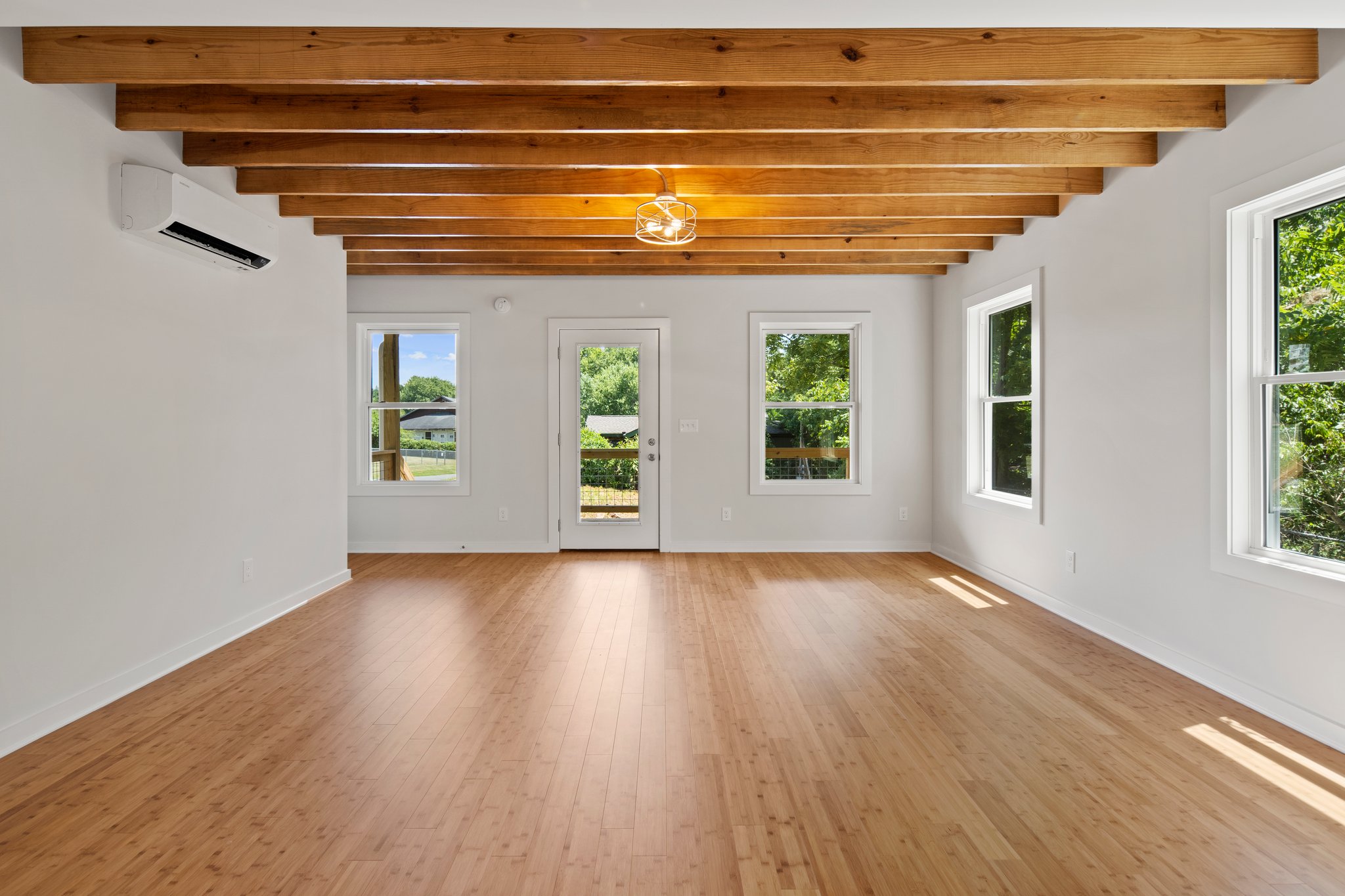 Standard Cottage 2 Bed, living room with exposed beam ceiling